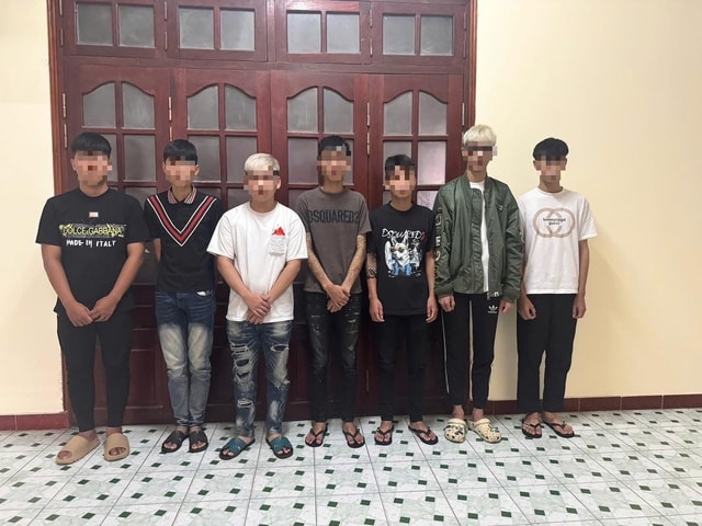 Khởi tố nhóm thanh thiếu niên gây rối, cướp tài sản- Ảnh 1.