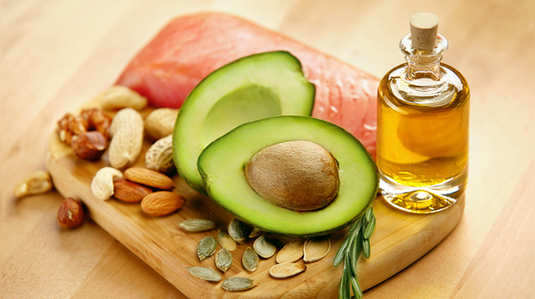 4 cách rất đơn giản giúp tăng hấp thụ vitamin D trong cơ thể- Ảnh 2. Bao gồm chất béo lành mạnh trong bữa ăn