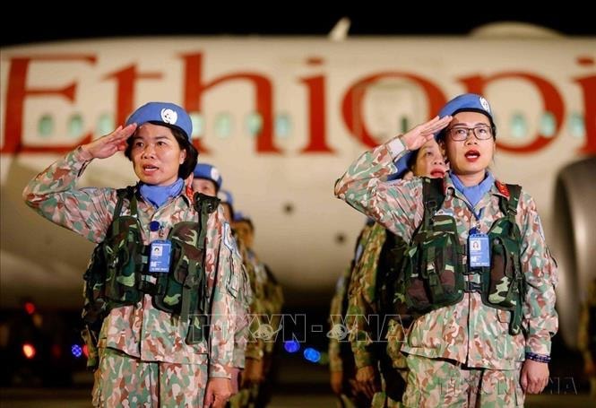 Phụ nữ Việt Nam phát huy truyền thống vẻ vang trong kỷ nguyên mới- Ảnh 9.