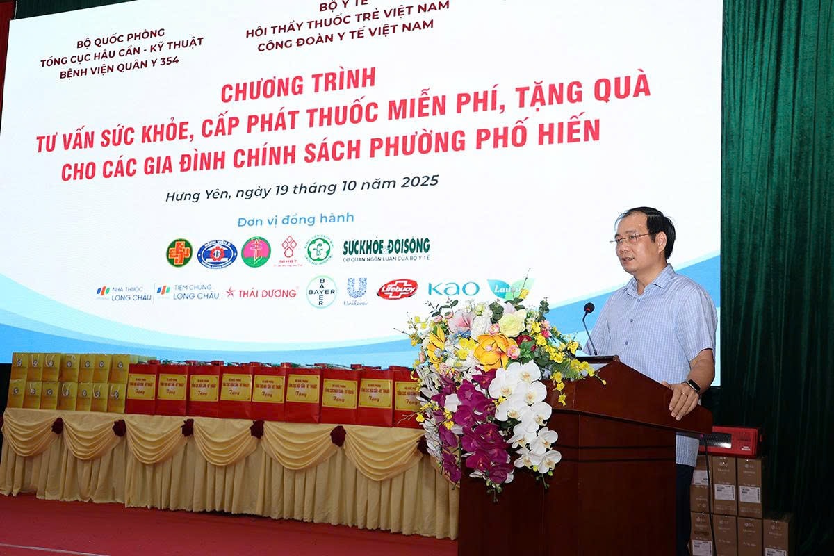 Hơn 1.000 người dân Hưng Yên được khám, tầm soát sức khoẻ, cấp phát thuốc miễn phí- Ảnh 3. Hơn 1.000 người dân Hưng Yên được khám, tầm soát sức khoẻ, cấp phát thuốc miễn phí- Ảnh 3.