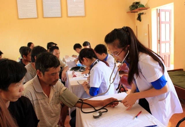 Cao Bằng đẩy mạnh chính sách y tế hướng đến người nghèo vùng cao- Ảnh 1. Cao Bằng đẩy mạnh chính sách y tế hướng đến người nghèo vùng cao- Ảnh 1.