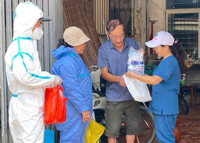 ‘Áo trắng’ Gia Lai ở Thái Nguyên khi cơn lũ đi qua- Ảnh 1. ‘Áo trắng’ Gia Lai ở Thái Nguyên khi cơn lũ đi qua- Ảnh 1.