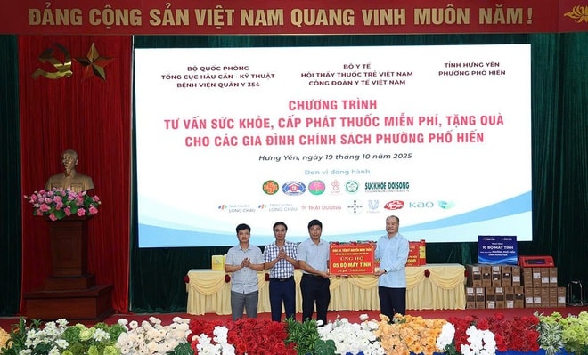 Hơn 1.000 người dân Hưng Yên được khám, tầm soát sức khoẻ, cấp phát thuốc miễn phí- Ảnh 8. Hơn 1.000 người dân Hưng Yên được khám, tầm soát sức khoẻ, cấp phát thuốc miễn phí- Ảnh 8.