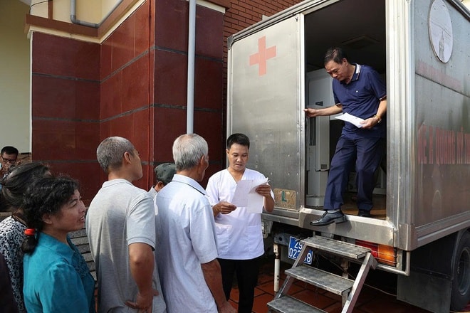 Hơn 1.000 người dân Hưng Yên được khám, tầm soát sức khoẻ, cấp phát thuốc miễn phí- Ảnh 16. Hơn 1.000 người dân Hưng Yên được khám, tầm soát sức khoẻ, cấp phát thuốc miễn phí- Ảnh 16.