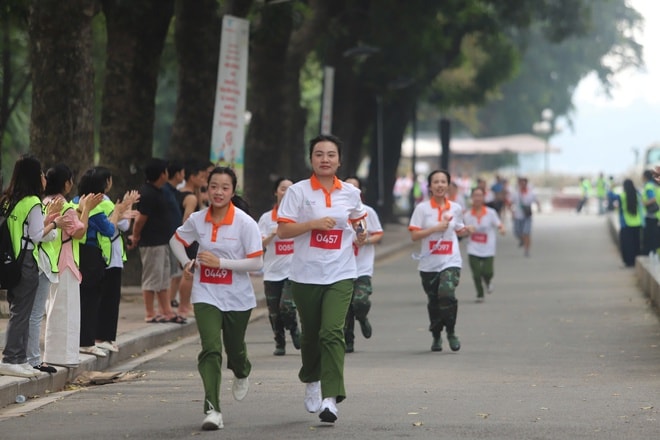 Gần 2.000 người tham gia giải chạy hưởng ứng vì môi trường không khói thuốc- Ảnh 3.