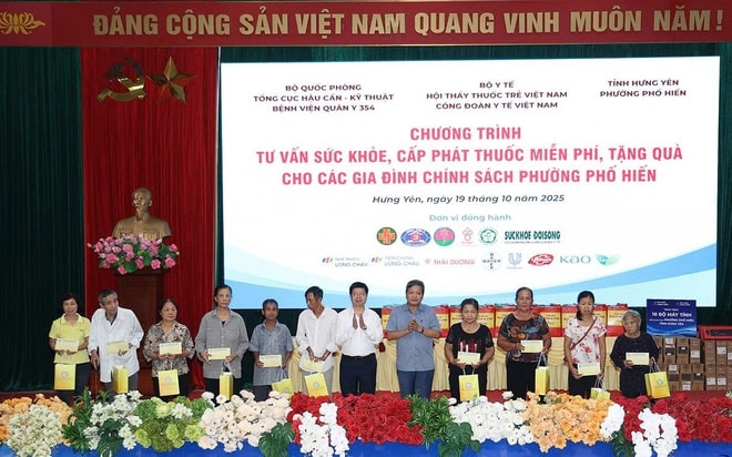 Hơn 1.000 người dân Hưng Yên được khám, tầm soát sức khoẻ, cấp phát thuốc miễn phí- Ảnh 7. Hơn 1.000 người dân Hưng Yên được khám, tầm soát sức khoẻ, cấp phát thuốc miễn phí- Ảnh 7.