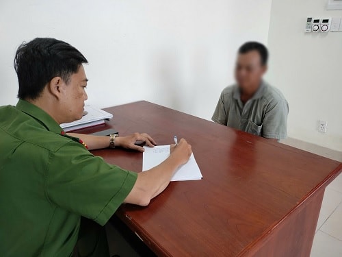 Gã đàn ông bị bắt sau 30 năm gây án hiếp dâm- Ảnh 1. Gã đàn ông bị bắt sau 30 năm gây án hiếp dâm- Ảnh 1.