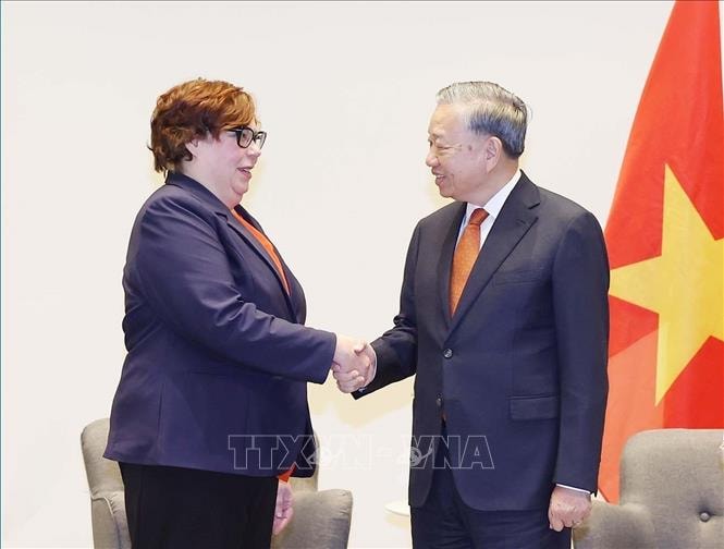 Tổng Bí thư Tô Lâm tiếp Chủ tịch Đảng Cộng sản Phần Lan Tiina Sandberg- Ảnh 1. Tổng Bí thư Tô Lâm tiếp Chủ tịch Đảng Cộng sản Phần Lan Tiina Sandberg- Ảnh 1.