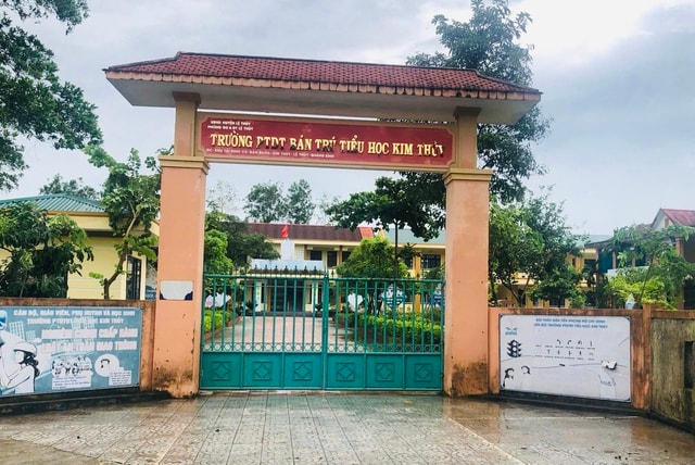 Vụ 40 học sinh Trường Dân tộc bán trú ở Quảng Trị nhập viện: Tiếp tục đình chỉ công tác hiệu phó- Ảnh 1. Vụ 40 học sinh Trường Dân tộc bán trú ở Quảng Trị nhập viện: Tiếp tục đình chỉ công tác hiệu phó- Ảnh 1.