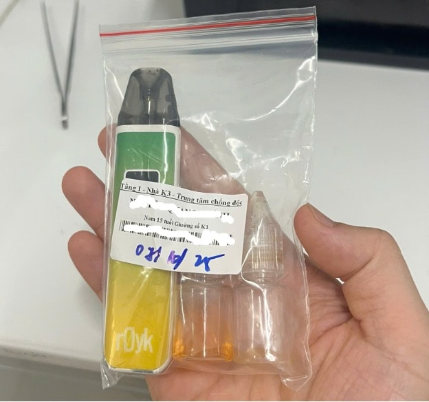 Cảnh báo từ phòng cấp cứu: Thiếu niên 15 tuổi tổn thương não vì ngộ độc thuốc lá điện tử chứa ma túy- Ảnh 2.