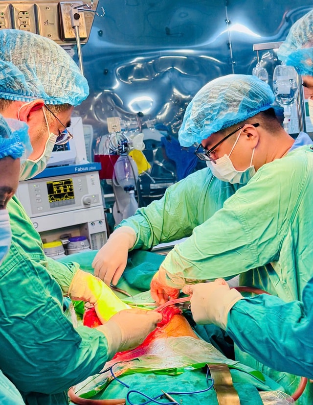 Người đàn ông thoát ung thư gan nhờ một lần tầm soát- Ảnh 2. Người đàn ông thoát ung thư gan nhờ một lần tầm soát- Ảnh 2.