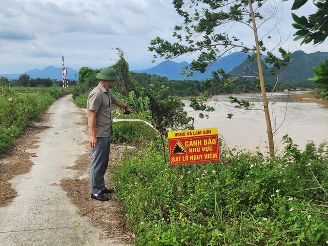 Hàng trăm hộ dân sống bất an bên bờ sông Chu- Ảnh 4. Hàng trăm hộ dân sống bất an bên bờ sông Chu- Ảnh 4.