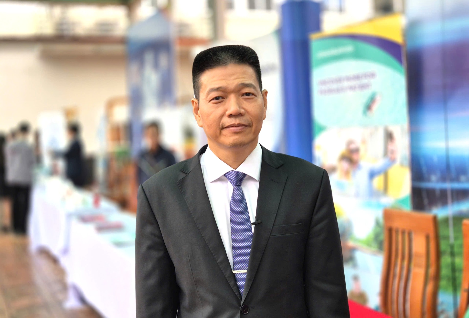 Người dân không còn phải vượt cả trăm cây số để chữa vảy nến- Ảnh 2. Người dân không còn phải vượt cả trăm cây số để chữa vảy nến- Ảnh 2.