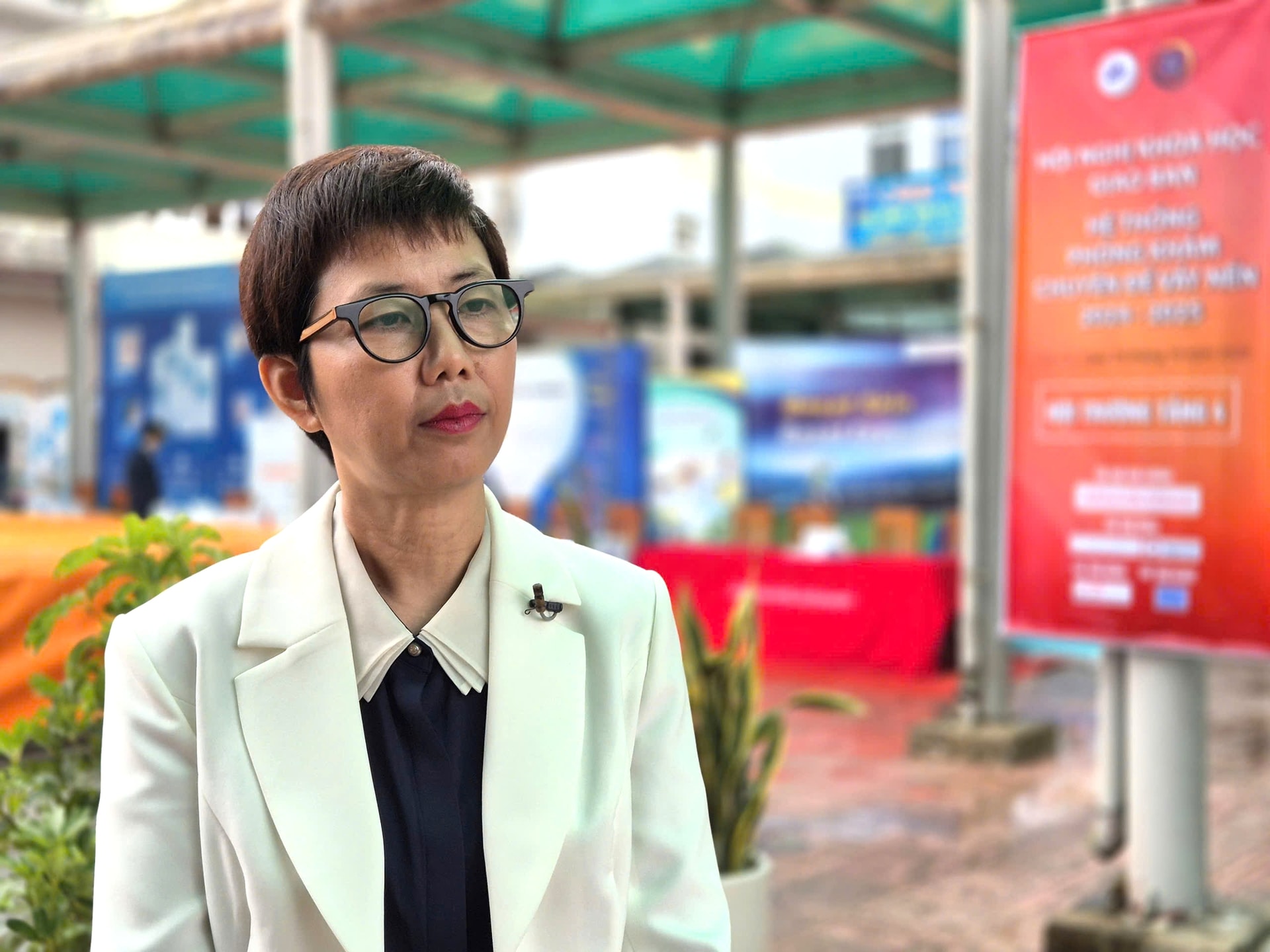 Người dân không còn phải vượt cả trăm cây số để chữa vảy nến- Ảnh 3. Người dân không còn phải vượt cả trăm cây số để chữa vảy nến- Ảnh 3.