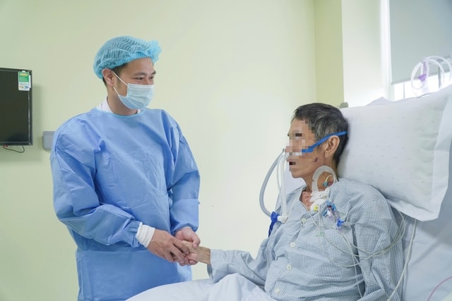 Bệnh viện Quân y 175 làm chủ kỹ thuật ghép gan sau 10 ca ghép- Ảnh 2. Bệnh viện Quân y 175 làm chủ kỹ thuật ghép gan sau 10 ca ghép- Ảnh 2.