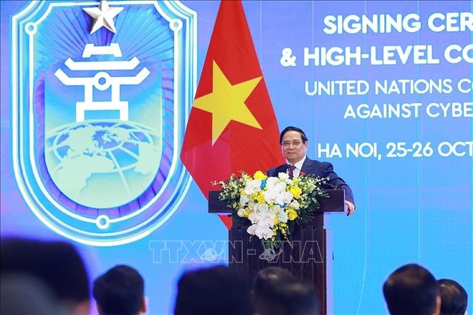 Thủ tướng Phạm Minh Chính và Tổng Thư ký Liên hợp quốc dự Họp báo Lễ mở ký Công ước Hà Nội- Ảnh 8. Thủ tướng Phạm Minh Chính và Tổng Thư ký Liên hợp quốc dự Họp báo Lễ mở ký Công ước Hà Nội- Ảnh 8.