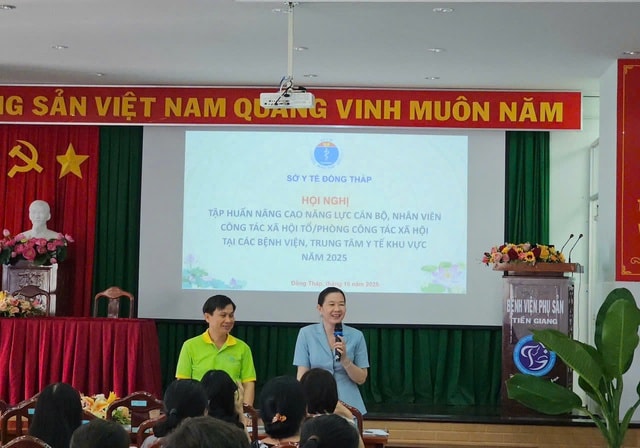 Bệnh viện Chợ Rẫy đồng hành cùng Đồng Tháp nâng cao năng lực Công tác xã hội trong bệnh viện- Ảnh 1. Bệnh viện Chợ Rẫy đồng hành cùng Đồng Tháp nâng cao năng lực Công tác xã hội trong bệnh viện- Ảnh 1.