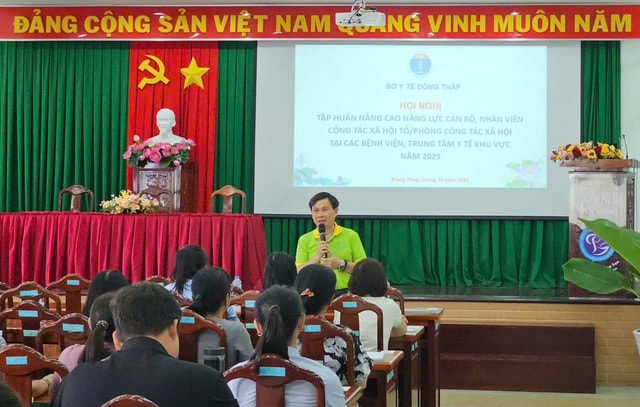 Bệnh viện Chợ Rẫy đồng hành cùng Đồng Tháp nâng cao năng lực Công tác xã hội trong bệnh viện- Ảnh 2. Bệnh viện Chợ Rẫy đồng hành cùng Đồng Tháp nâng cao năng lực Công tác xã hội trong bệnh viện- Ảnh 2.