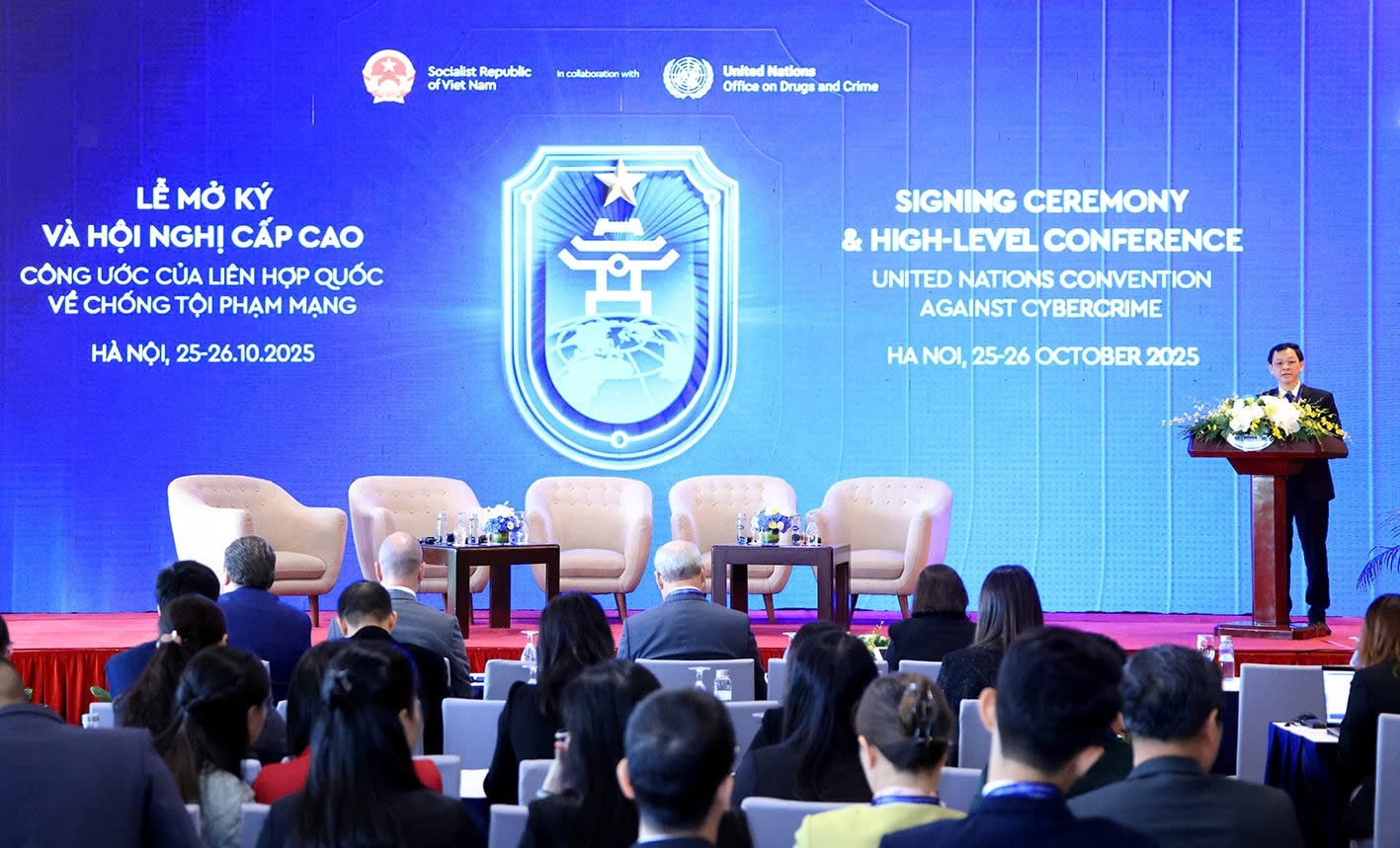 Thứ trưởng Bộ Y tế: Trong kỷ nguyên số, bảo vệ trẻ em không chỉ là việc của gia đình, mà là nhiệm vụ của toàn xã hội- Ảnh 2. Thứ trưởng Bộ Y tế: Trong kỷ nguyên số, bảo vệ trẻ em không chỉ là việc của gia đình, mà là nhiệm vụ của toàn xã hội- Ảnh 2.