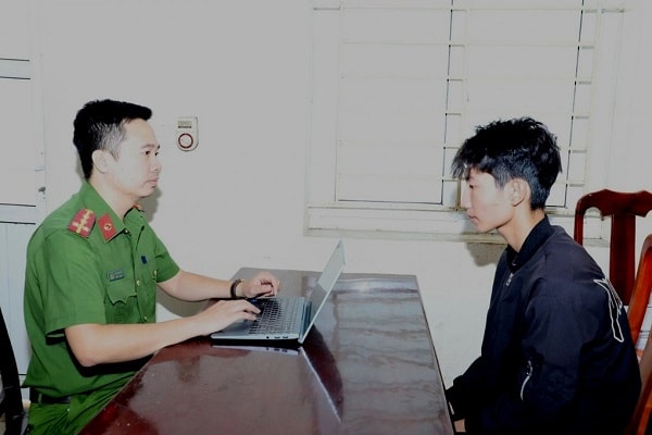 Bắt 6 thanh niên trong vụ xô xát khiến 1 người bị đâm tử vong- Ảnh 2. Bắt 6 thanh niên trong vụ xô xát khiến 1 người bị đâm tử vong- Ảnh 2.