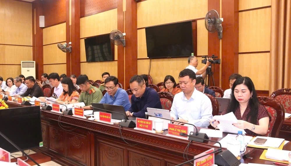 Đoàn công tác Ban Chỉ đạo Trung ương giám sát kết quả thực hiện các Chương trình Mục tiêu quốc gia tại tỉnh Thanh Hóa- Ảnh 3. Đoàn công tác Ban Chỉ đạo Trung ương giám sát kết quả thực hiện các Chương trình Mục tiêu quốc gia tại tỉnh Thanh Hóa- Ảnh 3.