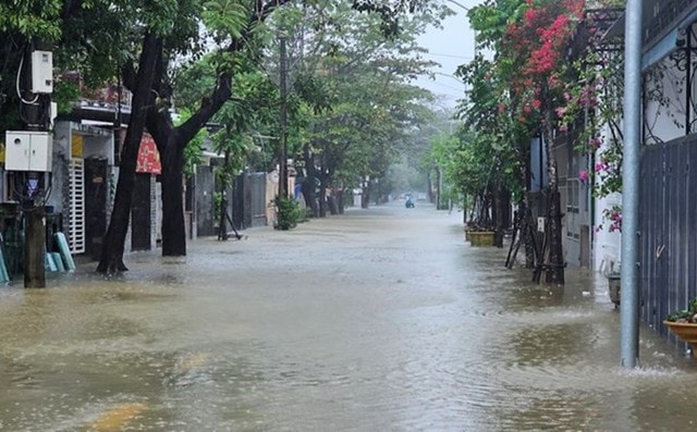 Miền Trung tiếp tục mưa lớn, Bắc Bộ se lạnh về đêm- Ảnh 2.