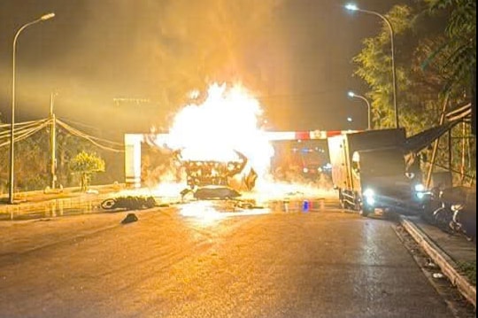 Thông tin chính thức vụ cháy xe bồn chở khí hóa lỏng LPG trong đêm- Ảnh 1.