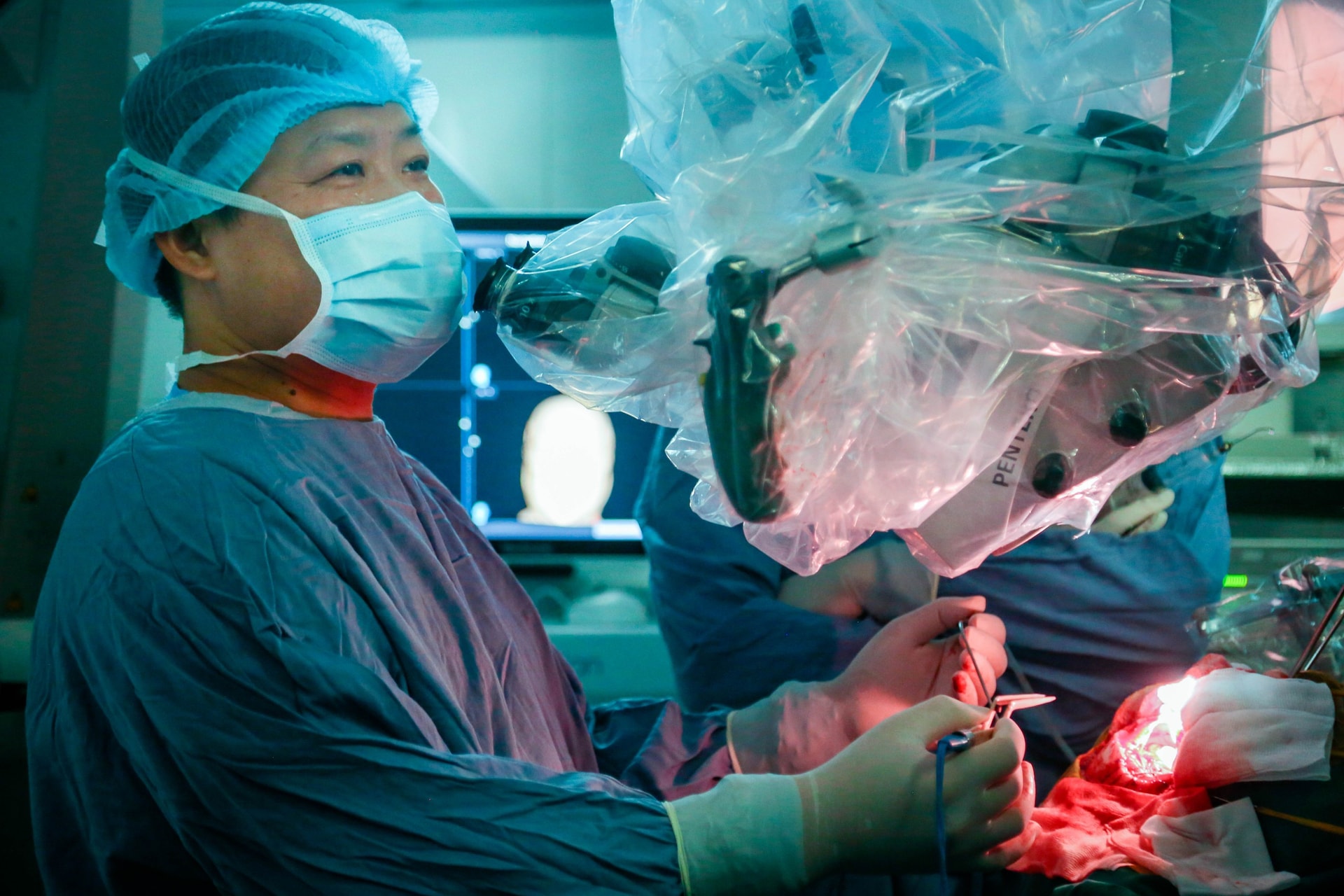 Người phụ nữ 'lấy lại được ánh sáng' sau phẫu thuật loại bỏ u tuyến yên tái phát - Ảnh 1.