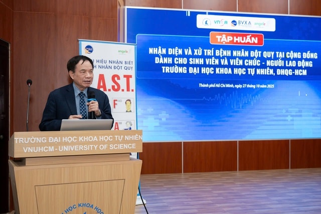 Hơn 300 sinh viên được mục sở thị kỹ thuật 'cứu người đột quỵ'- Ảnh 3.