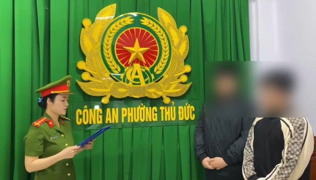 Khởi tố đối tượng hành hung nhân viên bảo vệ trên tàu Metro số 1- Ảnh 1. Khởi tố đối tượng hành hung nhân viên bảo vệ trên tàu Metro số 1- Ảnh 1.