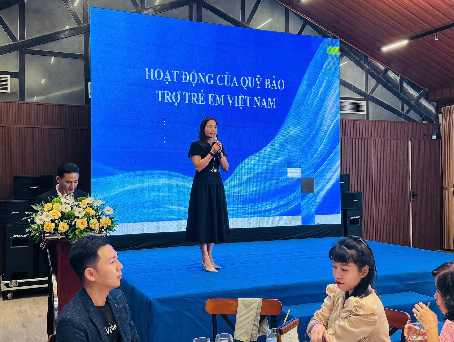 Quỹ Bảo trợ trẻ em Việt Nam đã huy động gần 76 tỷ, hỗ trợ hơn 73.000 lượt trẻ em hoàn cảnh khó khăn- Ảnh 2. Quỹ Bảo trợ trẻ em Việt Nam đã huy động gần 76 tỷ, hỗ trợ hơn 73.000 lượt trẻ em hoàn cảnh khó khăn- Ảnh 2.