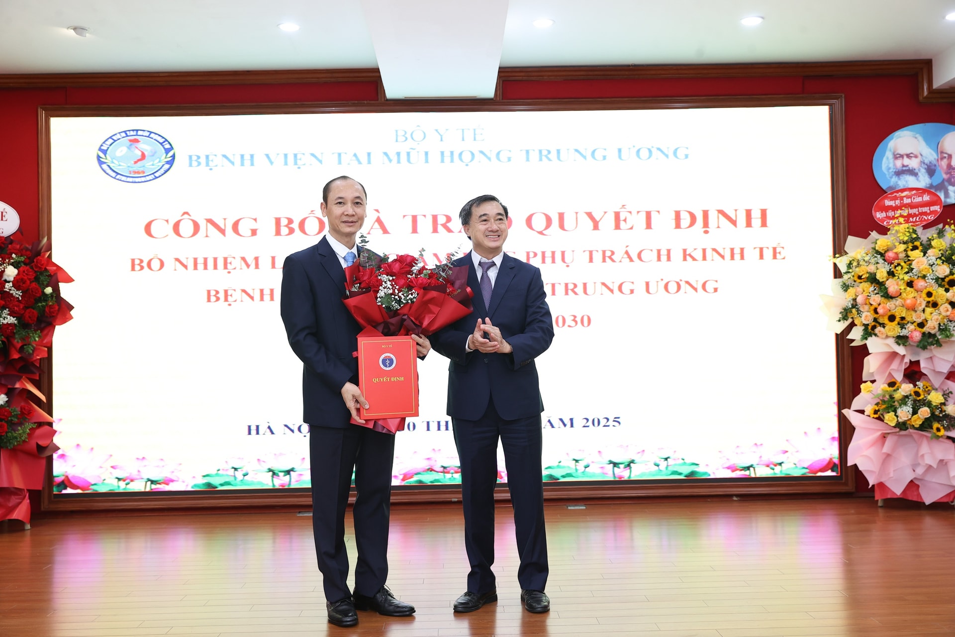 Bộ Y tế bổ nhiệm lại Phó Giám đốc phụ trách kinh tế Bệnh viện Tai Mũi Họng Trung ương- Ảnh 1. Bộ Y tế bổ nhiệm lại Phó Giám đốc phụ trách kinh tế Bệnh viện Tai Mũi Họng Trung ương- Ảnh 1.