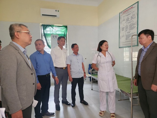 Đoàn Bộ Y tế kiểm tra công tác phòng, chống dịch sau bão, lũ tại Thanh Hóa- Ảnh 2.