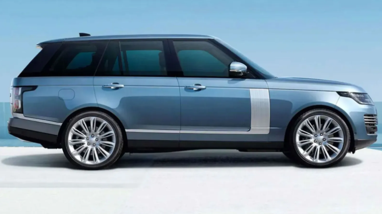 Chiếc Range Rover Vogue có thể đạt tốc độ tối đa 250 km/h.