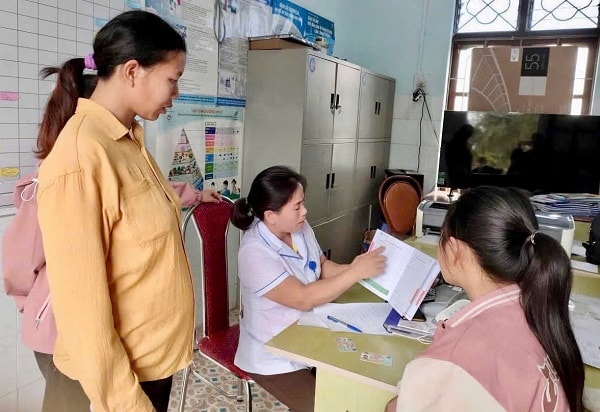 Hành trình từ đẻ tại nhà đến sinh nở tại trạm ở Tuyên Quang- Ảnh 1.