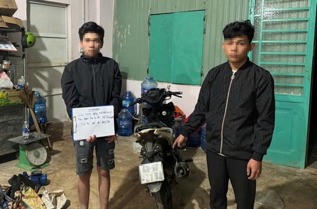 Bắt 2 thiếu niên 16 tuổi gây ra 4 vụ trộm cắp ở Lâm Đồng- Ảnh 1. Bắt 2 thiếu niên 16 tuổi gây ra 4 vụ trộm cắp ở Lâm Đồng- Ảnh 1.