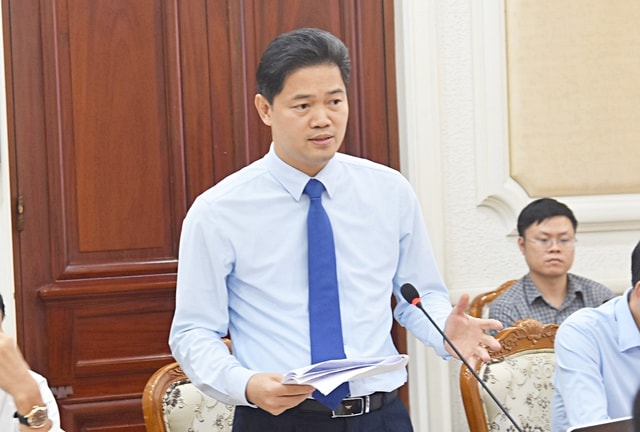 Thứ trưởng Bộ Y tế Vũ Mạnh Hà: TPHCM tiên phong trong chuyển đổi số, phát triển kỹ thuật chuyên sâu- Ảnh 4. Thứ trưởng Bộ Y tế Vũ Mạnh Hà: TPHCM tiên phong trong chuyển đổi số, phát triển kỹ thuật chuyên sâu- Ảnh 4.