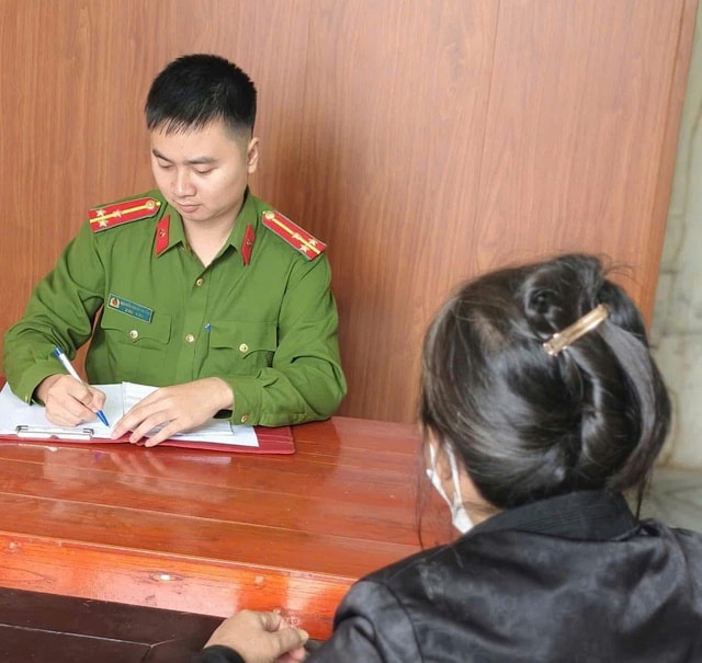 Nghệ An: Ngăn chặn kịp thời vụ lừa đảo 100 triệu đồng bằng chiêu giả danh công an- Ảnh 1. Nghệ An: Ngăn chặn kịp thời vụ lừa đảo 100 triệu đồng bằng chiêu giả danh công an- Ảnh 1.