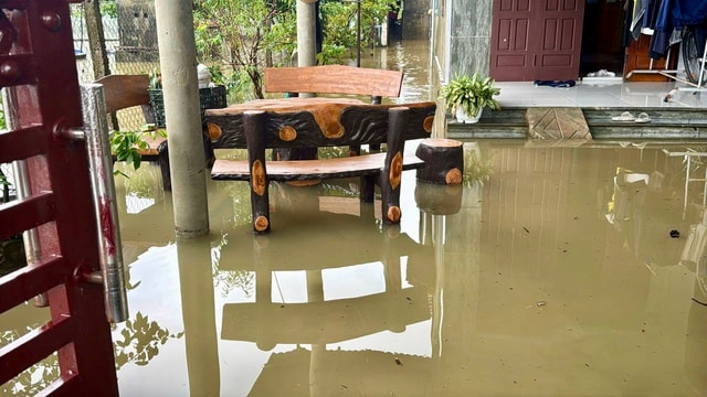 Hơn 28.000 học sinh Quảng Trị phải nghỉ học do mưa lũ, sạt lở- Ảnh 3.