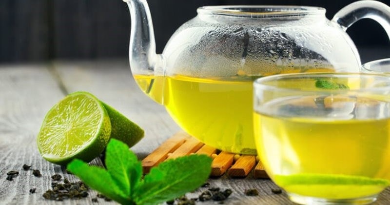 Uong-Tra-Xanh-Voi-Ch