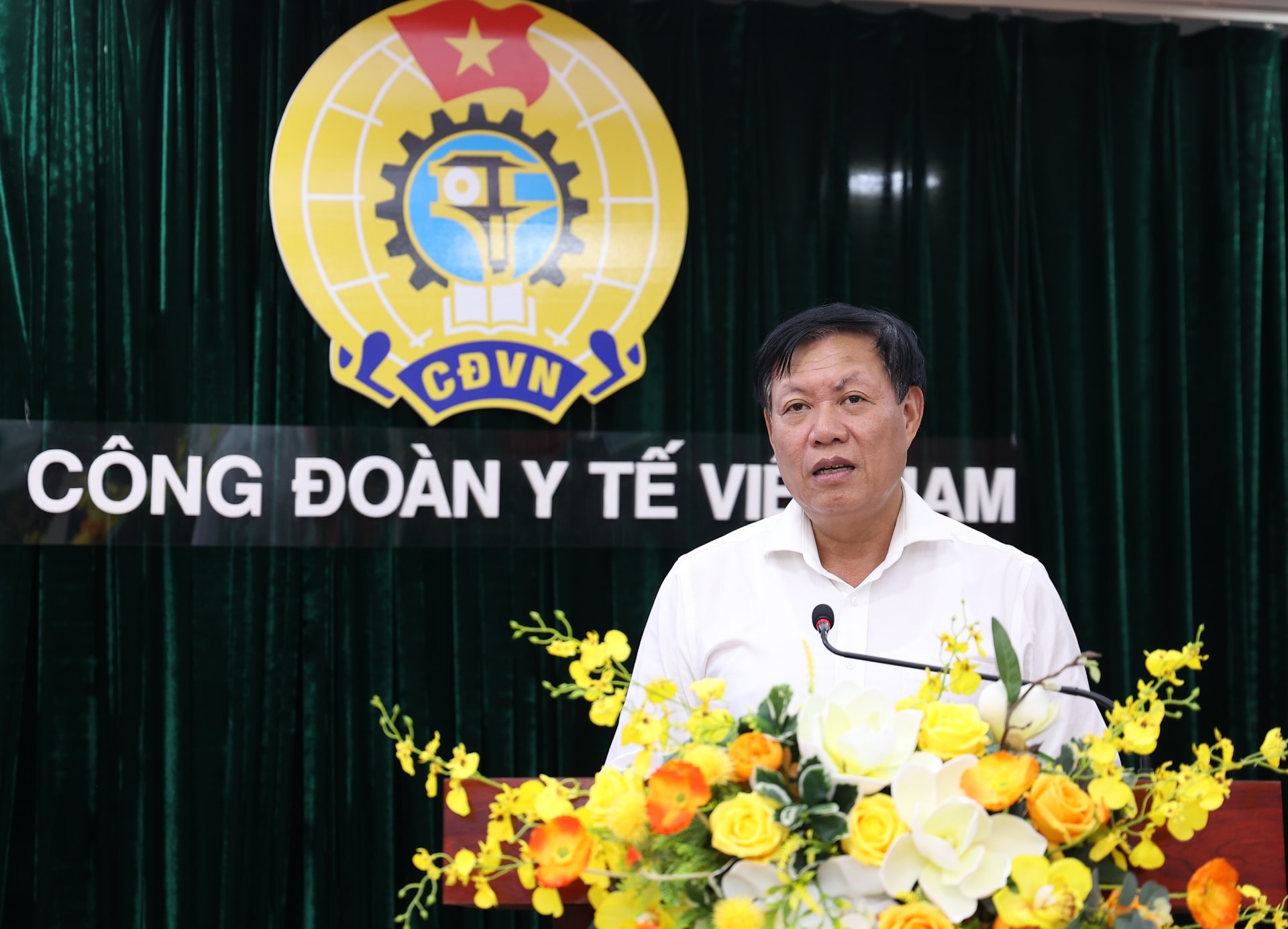 Thứ trưởng Đỗ Xuân Tuyên: Tập trung nguồn lực chăm lo phúc lợi cho đoàn viên, người lao động ngành y tế- Ảnh 1. Thứ trưởng Đỗ Xuân Tuyên: Tập trung nguồn lực chăm lo phúc lợi cho đoàn viên, người lao động ngành y tế- Ảnh 1.