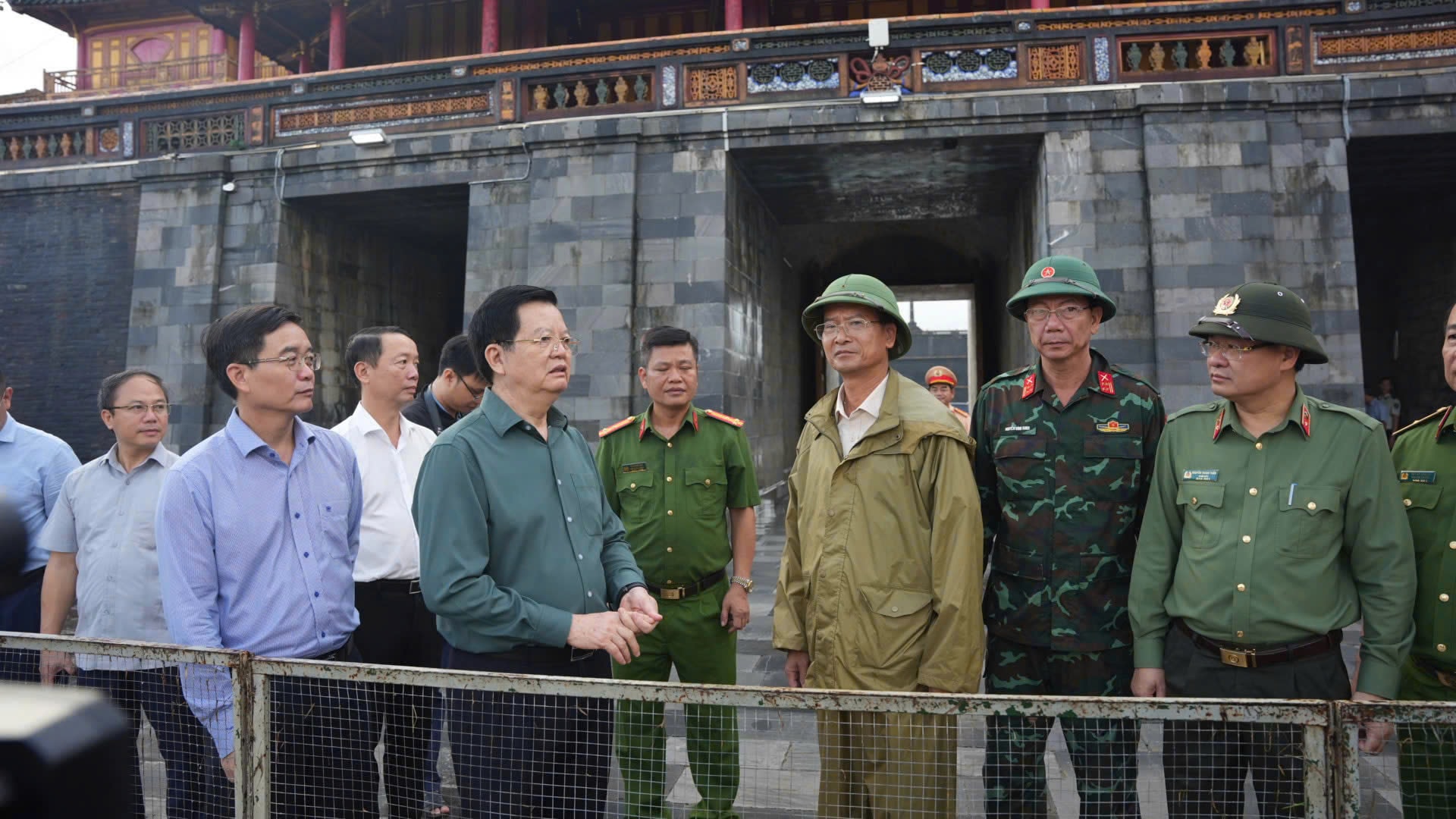 Đại nội Huế sau đợt mưa lũ lịch sử- Ảnh 4. Đại nội Huế sau đợt mưa lũ lịch sử- Ảnh 4.