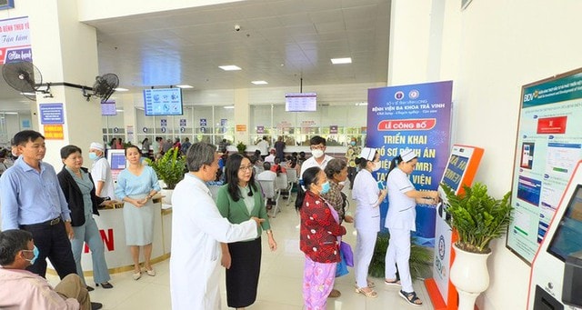 Y tế xanh - sạch - đẹp: Lan tỏa văn hóa phục vụ hướng đến người bệnh- Ảnh 2.