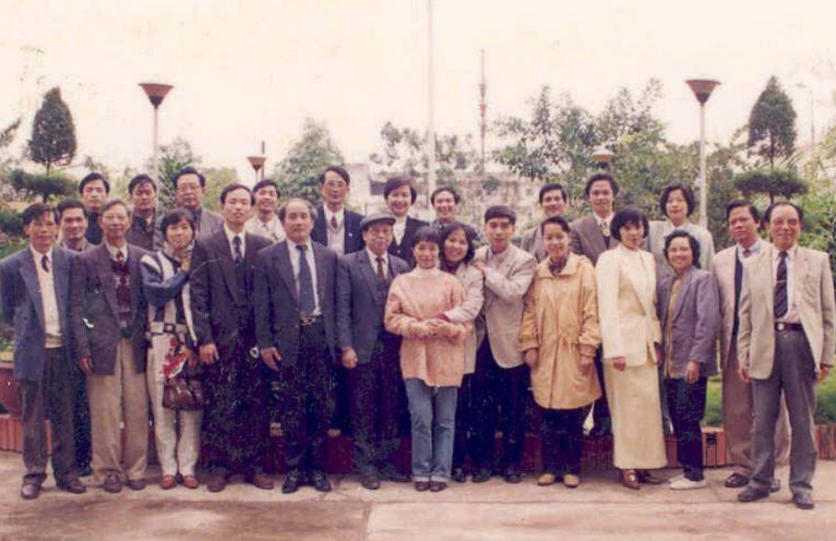 PGS.TS Chung Á -  Hành trình của người gieo ánh sáng giữa vùng tối HIV/AIDS- Ảnh 1.