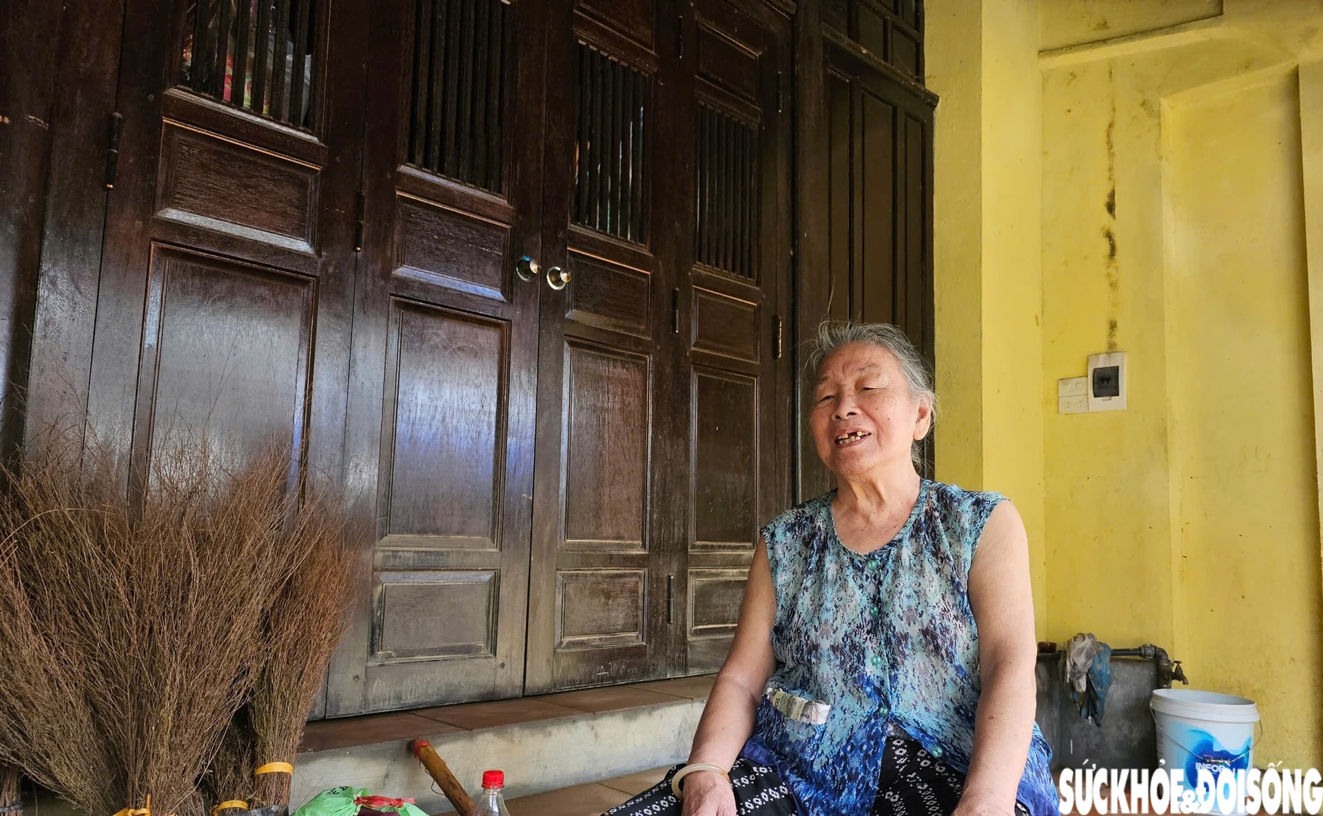 Người dân phố cổ Bao Vinh gượng dậy sau lũ lịch sử- Ảnh 3. Người dân phố cổ Bao Vinh gượng dậy sau lũ lịch sử- Ảnh 3.