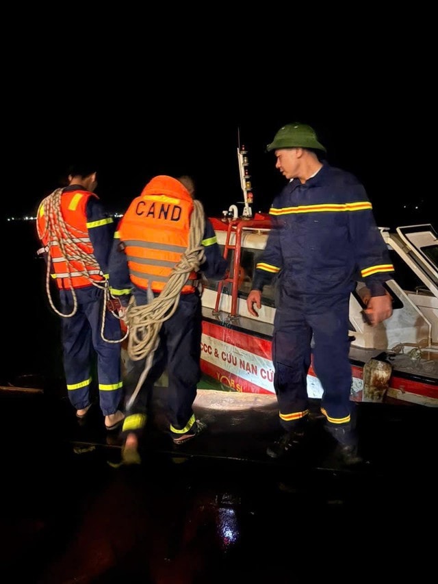 Sau ăn cưới, nam thanh niên ngã xuống hồ Hòa Bình tử vong thương tâm- Ảnh 1.