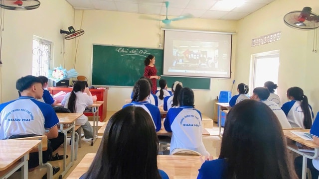 Tất cả nhà giáo sẽ hưởng hệ số lương đặc thù, giáo viên mầm non có mức ưu đãi cao nhất- Ảnh 1. Tất cả nhà giáo sẽ hưởng hệ số lương đặc thù, giáo viên mầm non có mức ưu đãi cao nhất- Ảnh 1.