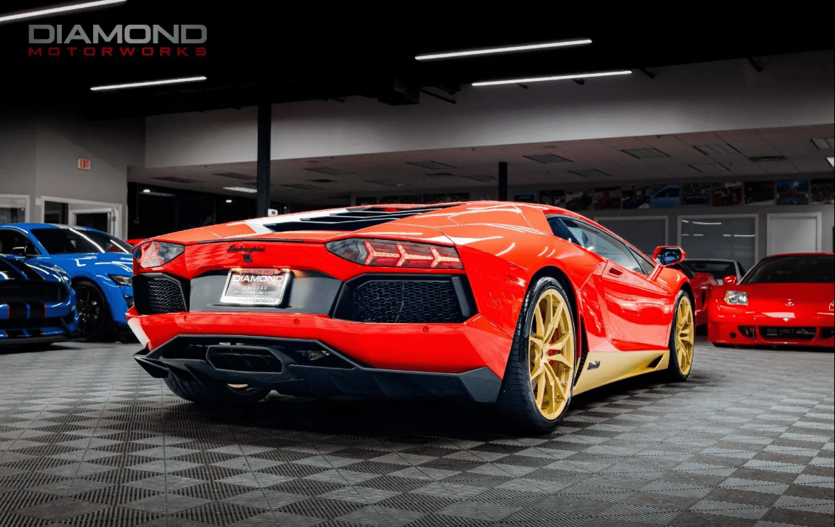 Lamborghini Aventador Miura Edition 2017 chỉ sản xuất 50 chiếc trên toàn thế giới. (Ảnh: Carscoops)