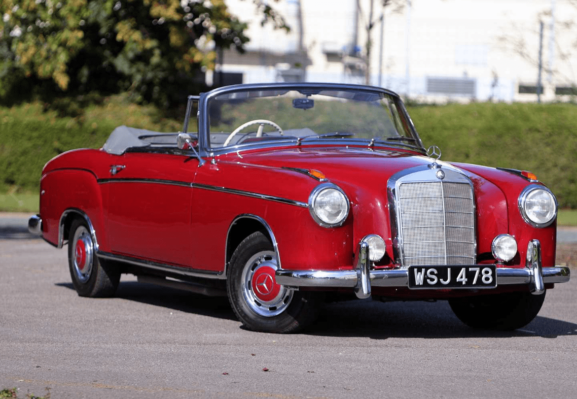 Chiếc Mercedes-Benz 220 S Cabriolet đời 1957 của Katy Perry được xem là “báu vật” hiếm có. (Ảnh: Supercar Blondie)