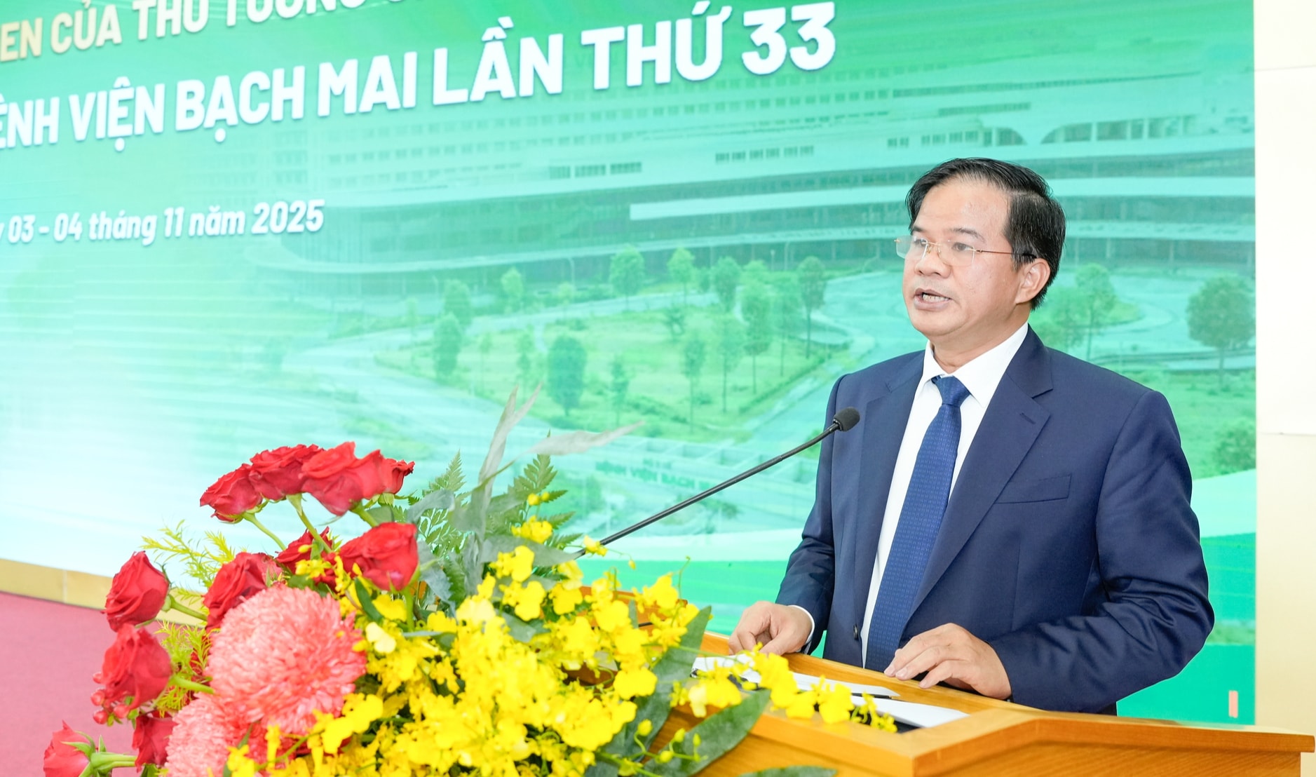 Thứ trưởng Trần Văn Thuấn: Tiếp tục hoàn thiện thể chế, thúc đẩy chuyển đổi số, đổi mới sáng tạo trong y tế- Ảnh 2. Thứ trưởng Trần Văn Thuấn: Tiếp tục hoàn thiện thể chế, thúc đẩy chuyển đổi số, đổi mới sáng tạo trong y tế- Ảnh 2.